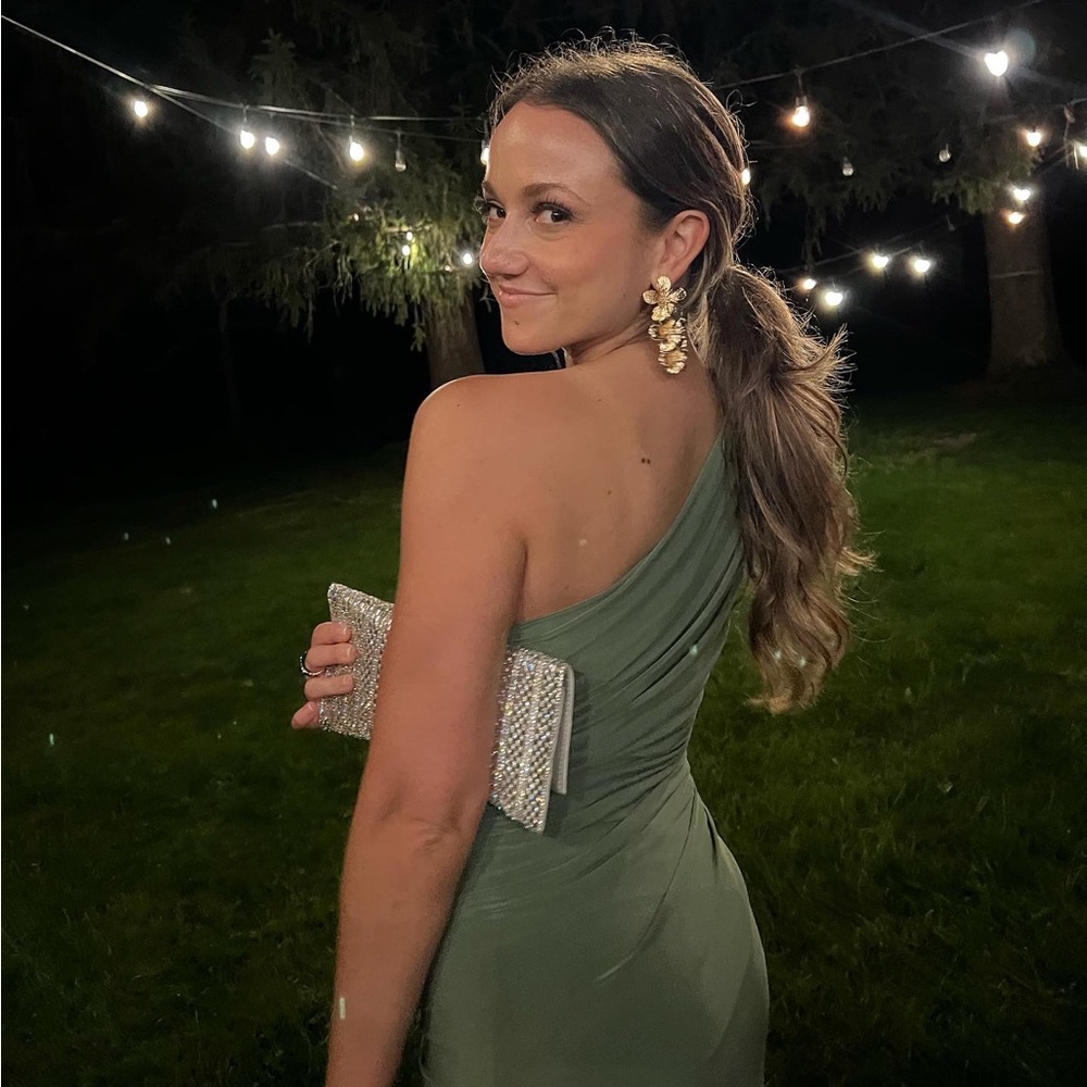 Meet your Posher, Taylor